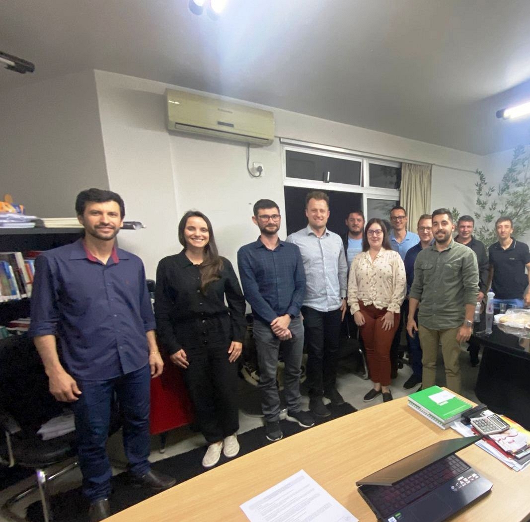 Diretoria encaminha trabalhos em diversas frentes